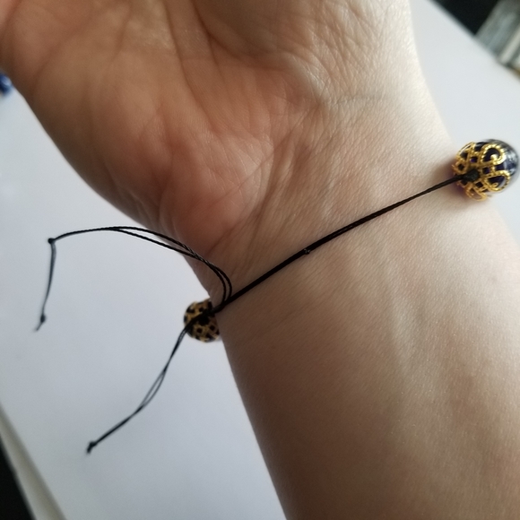 Handmade beaded bracelet cobalt blue art glass beads gold tone black cord - Picture 3 of 11